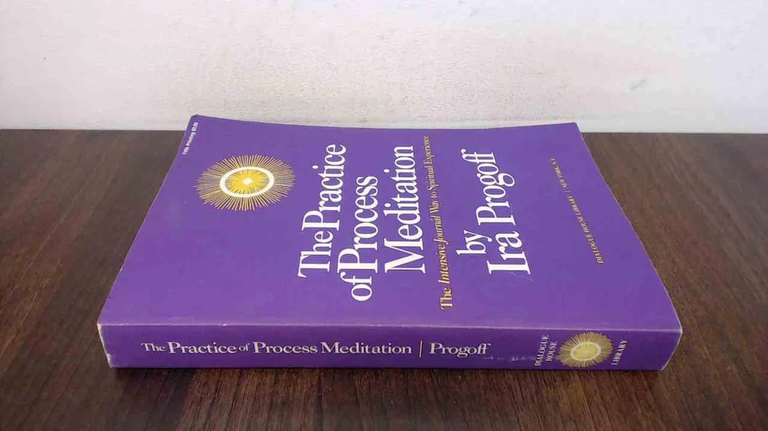 roundaboutbookstore-11489353